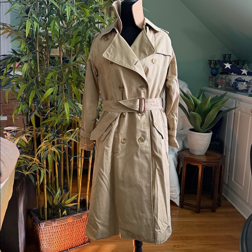 Burberry Tan Coat with Plaid Lining and Wool detachable Liner